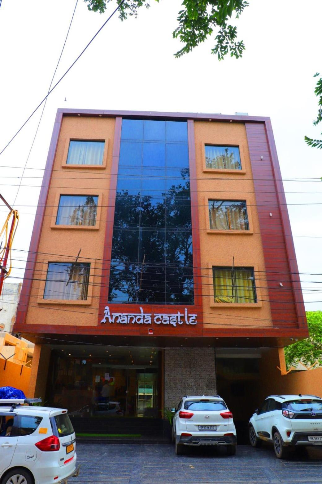 Ananda Castle Hotel Vrindavan Bagian luar foto